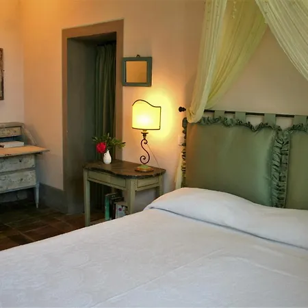 Sleeps 6 Pool Wifi Villa Isola d'Arbia